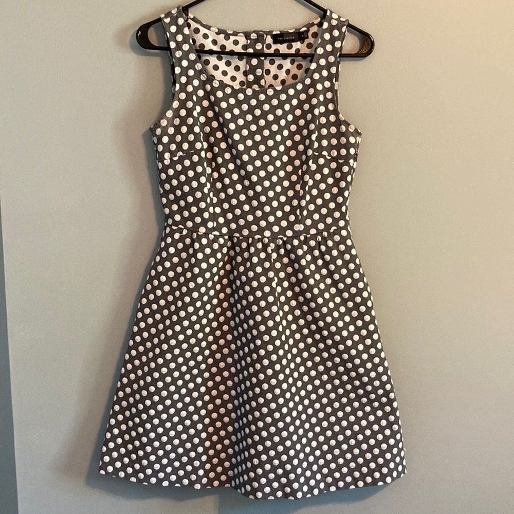 🍂3 for $15🍂 The Limited Grey & White Dress